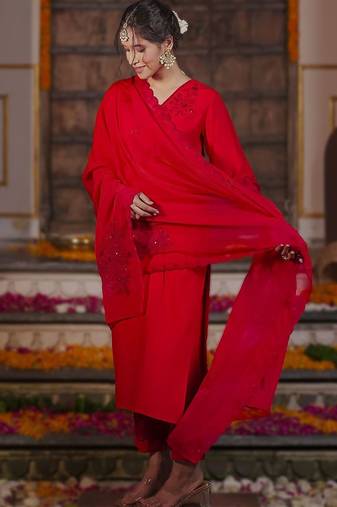 Women Embroidered Regular Sequined Kurta with Trousers & With Dupatta