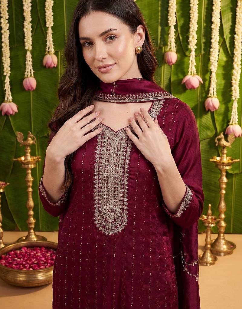 Women Ethnic Motifs Embroidered Regular Kurta with Trousers & With Dupatta