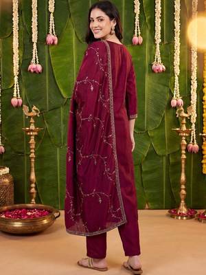 Women Ethnic Motifs Embroidered Regular Kurta with Trousers & With Dupatta 4
