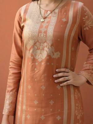 Women Ethnic Motifs Kurta with Trousers & Dupatta 2