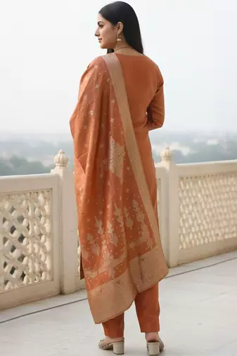 Women Ethnic Motifs Kurta with Trousers & Dupatta