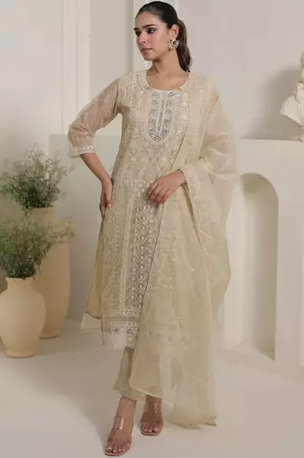 Women Solid Kurta with Trouser& With Dupatta