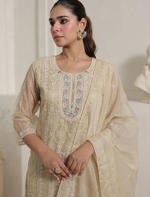 Women Solid Kurta with Trouser& With Dupatta 2