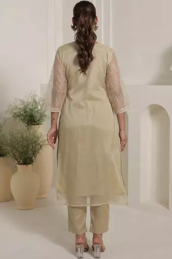 Women Solid Kurta with Trouser& With Dupatta