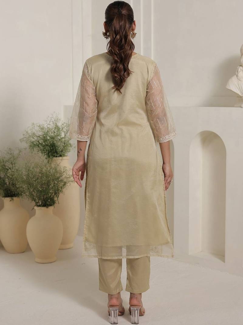 Women Solid Kurta with Trouser& With Dupatta