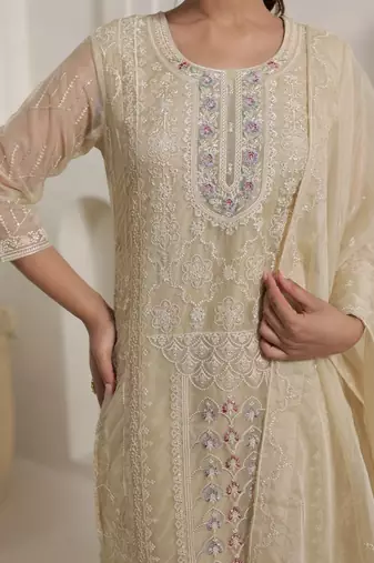 Women Solid Kurta with Trouser& With Dupatta