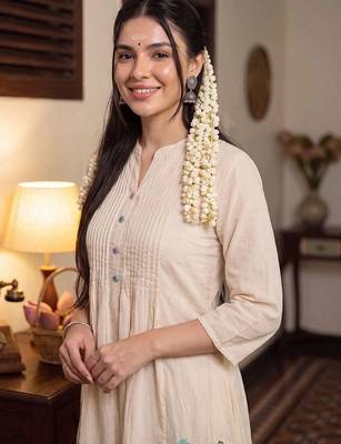 Women Floral Embroidered Regular Thread Work Pure Cotton Kurta with Trousers 2