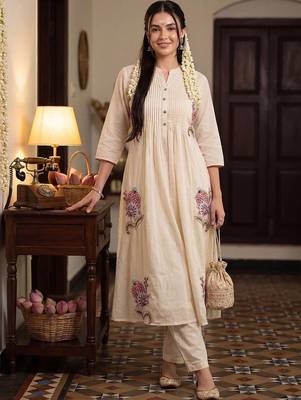 Women Floral Embroidered Regular Thread Work Pure Cotton Kurta with Trousers 5