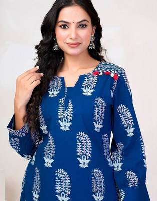 Women Ethnic Motifs Printed Regular Beads and Stones Pure Cotton Kurta with Trousers 2