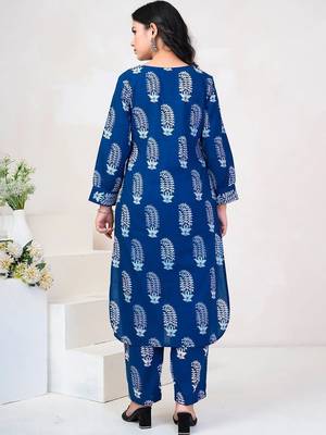 Women Ethnic Motifs Printed Regular Beads and Stones Pure Cotton Kurta with Trousers 4