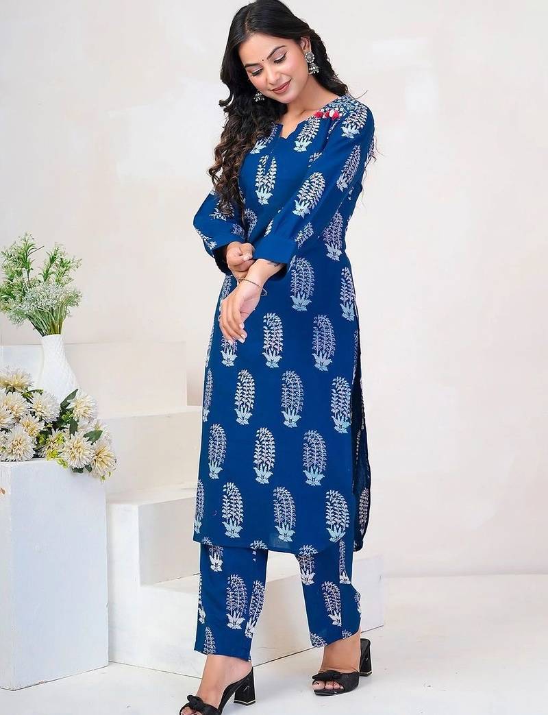 Women Ethnic Motifs Printed Regular Beads and Stones Pure Cotton Kurta with Trousers