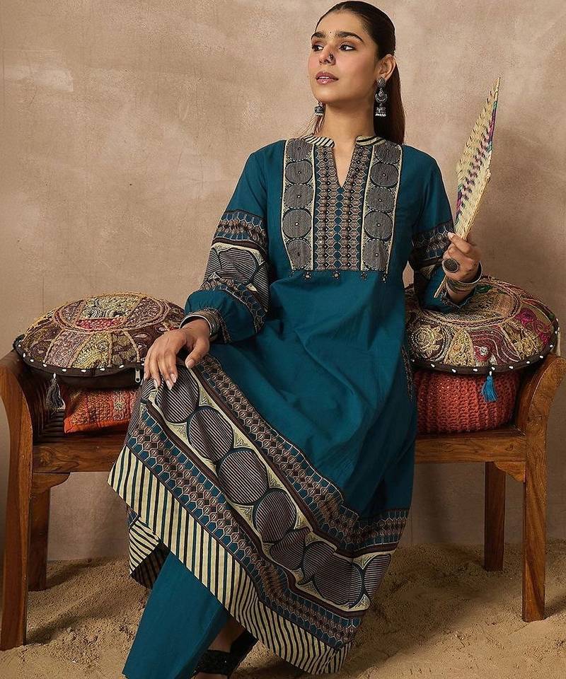 Women Printed Regular Pure Cotton Kurta with Trousers