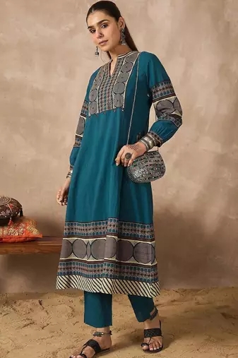 Women Printed Regular Pure Cotton Kurta with Trousers