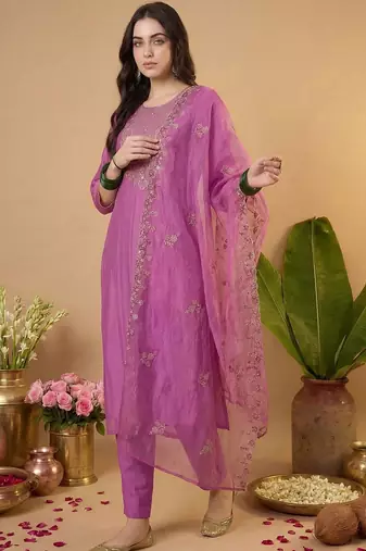 Women Ethnic Motifs Embroidered Regular Kurta with Trousers & With Dupatta