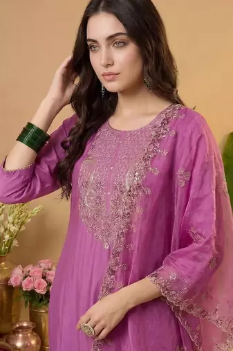 Women Ethnic Motifs Embroidered Regular Kurta with Trousers & With Dupatta