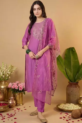 Women Ethnic Motifs Embroidered Regular Kurta with Trousers & With Dupatta