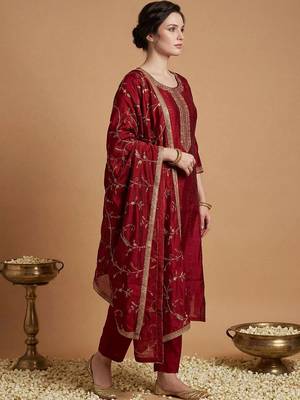 Women Ethnic Motifs Embroidered Regular Kurta with Trousers & With Dupatta 3