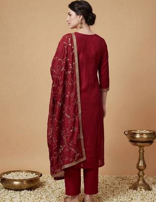 Women Ethnic Motifs Embroidered Regular Kurta with Trousers & With Dupatta 4