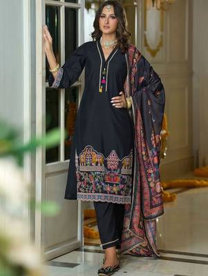 Ethnic Motifs Embroidered Regular Thread Work Kurta with Trousers & With Dupatta 5