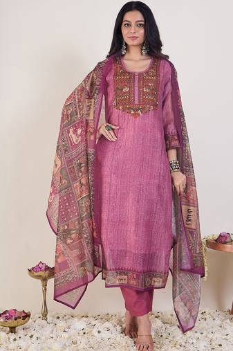 Ethnic Motifs Embroidered Chanderi Cotton Kurta With Trousers & Dupatta