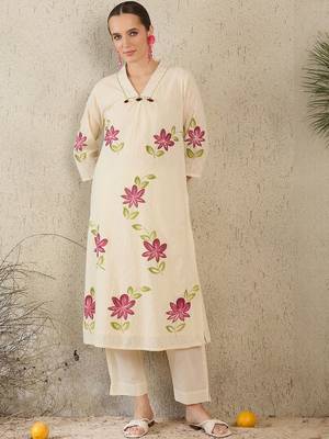 Women Floral Printed Regular Pure Cotton Straight Kurta with Trousers & Dupatta 5