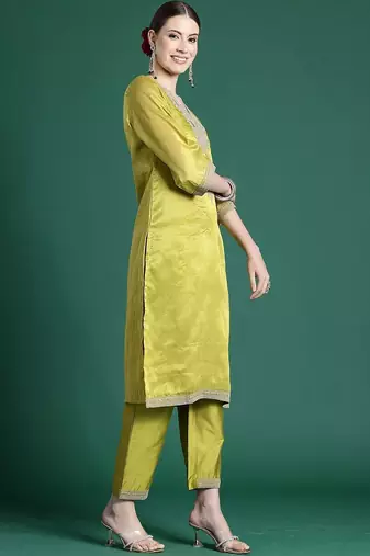 Women Ethnic Motifs Embroidered Regular Thread Work Kurta with Trousers & With Dupatta