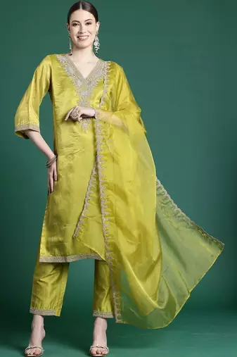 Women Ethnic Motifs Embroidered Regular Thread Work Kurta with Trousers & With Dupatta