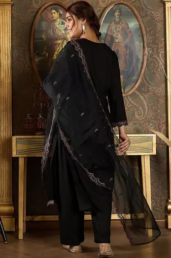 Women Ethnic Motifs Embroidered Regular Thread Work Kurta with Trousers & With Dupatta