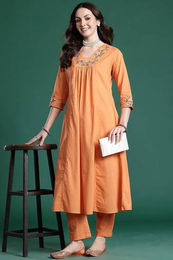 Ethnic Motifs Embroidered Pure Cotton Kurta with Trousers