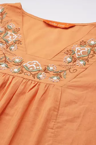Ethnic Motifs Embroidered Pure Cotton Kurta with Trousers
