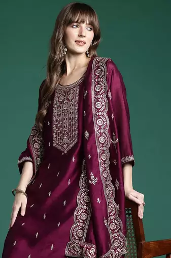 Ethnic Motifs Embroidered Sequinned Kurta with Trousers & With Dupatta