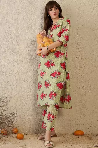 Women Floral Printed Regular Mirror Work Pure Cotton Kurta with Trousers
