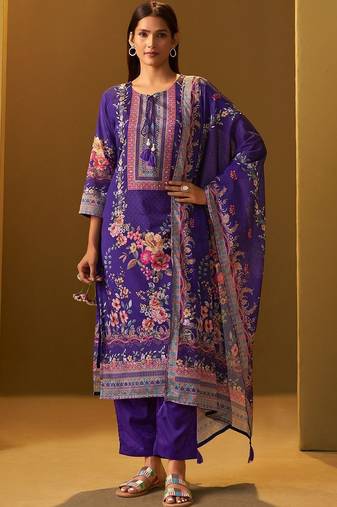 Women Floral Printed Regular Mirror Work Kurta with Trousers & With Dupatta
