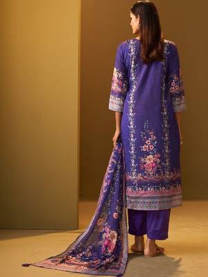 Women Floral Printed Regular Mirror Work Kurta with Trousers & With Dupatta 2