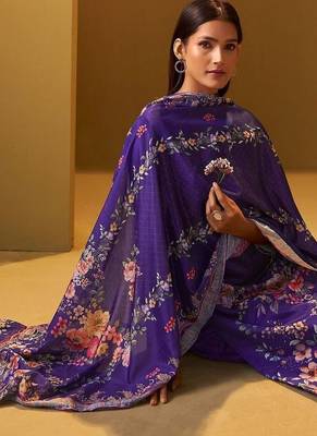 Women Floral Printed Regular Mirror Work Kurta with Trousers & With Dupatta 4