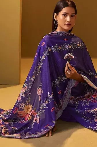 Women Floral Printed Regular Mirror Work Kurta with Trousers & With Dupatta