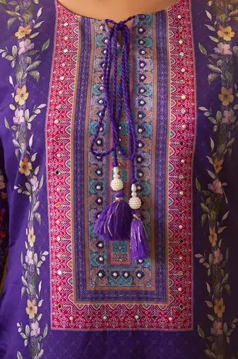 Women Floral Printed Regular Mirror Work Kurta with Trousers & With Dupatta