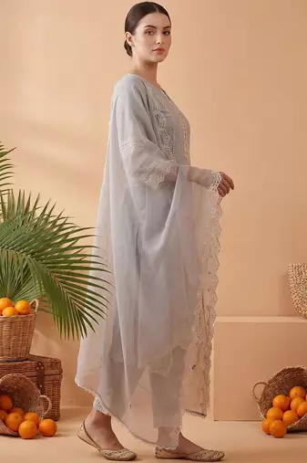 Women Floral Embroidered Regular Sequinned Pure Cotton Kurta with Trousers & With Dupatta