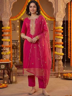 Women Ethnic Motifs Embroidered Regular Thread Work Kurta with Trousers & With Dupatta 4