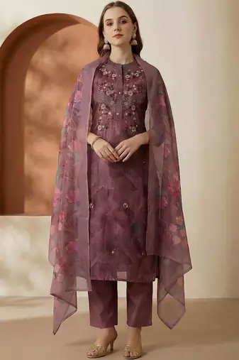 Women Floral Embroidered Regular Thread Work Chanderi Cotton Kurta with Trousers & With Dupatta
