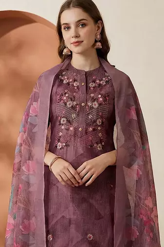 Women Floral Embroidered Regular Thread Work Chanderi Cotton Kurta with Trousers & With Dupatta