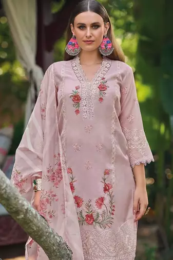 Women Floral Embroidered Regular Thread Work Kurta with Trousers & With Dupatta
