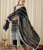 Women Ethnic Motifs Embroidered Regular Thread Work Pure Cotton Kurta with Trousers & With Dupatta