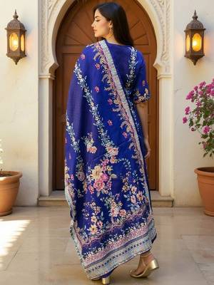 Women Floral Printed Regular Beads & Stones Kurta with Trousers & Dupatta 5