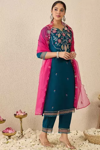 Women Ethnic Motifs Printed Kurta with Trousers & Dupatta