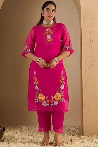 Women Floral Embroidered Thread Work Kurta With Trousers & Dupatta Kurta Sets