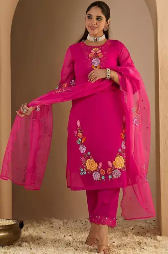 Women Floral Embroidered Thread Work Kurta With Trousers & Dupatta Kurta Sets
