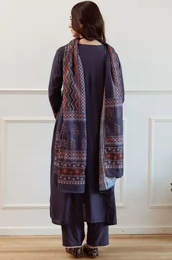 Women Ethnic Motifs Embroidered Regular Thread Work Kurta with Trousers Dupatta