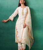 Women Floral Embroidered Regular Mirror Work Kurta with Trousers & Dupatta