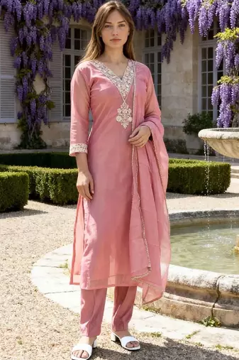 Women Ethnic Motifs Embroidered Regular Kurta with Trousers & With Dupatta